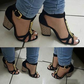 Princesa Kinder feet photo 12