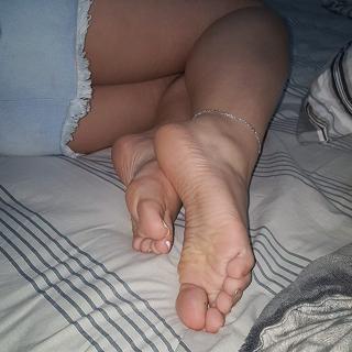 Princesa Kinder feet photo 14