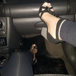 Princesa Kinder feet photo 17