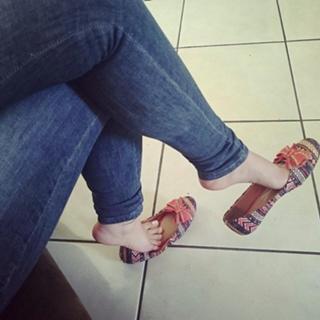 Princesa Kinder feet photo 1