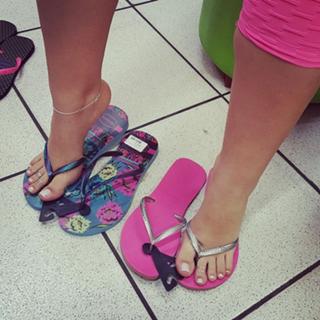 Princesa Kinder feet photo 17