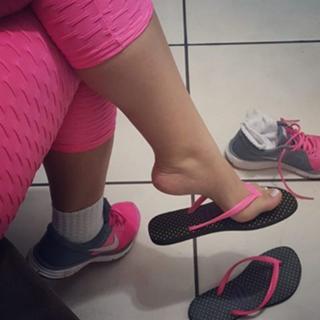 Princesa Kinder feet photo 11