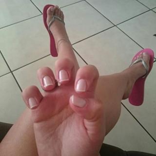 Princesa Kinder feet photo 3