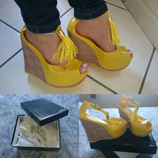 Princesa Kinder feet photo 20