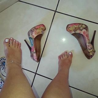 Princesa Kinder feet photo 17