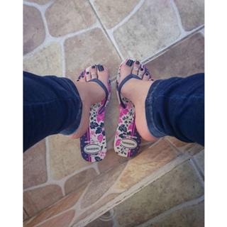 Princesa Kinder feet photo 11