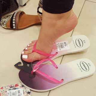 Princesa Kinder feet photo 8