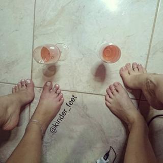 Princesa Kinder feet photo 16
