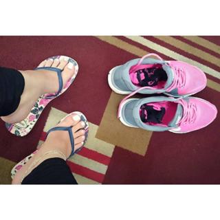 Princesa Kinder feet photo 16