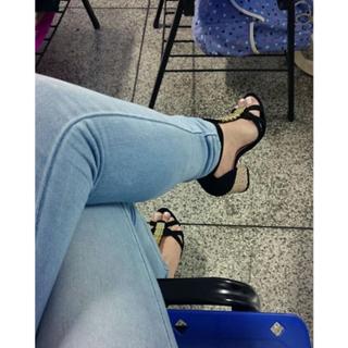 Princesa Kinder feet photo 11