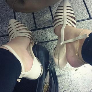 Princesa Kinder feet photo 18