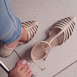 Princesa Kinder feet photo 1