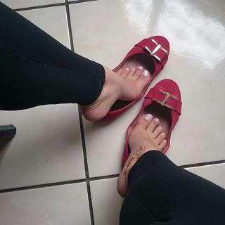 Princesa Kinder feet photo 19