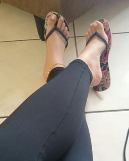 Princesa Kinder feet photo 16