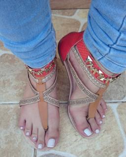 Princesa Kinder feet photo 11