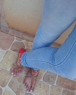 Princesa Kinder feet photo 10