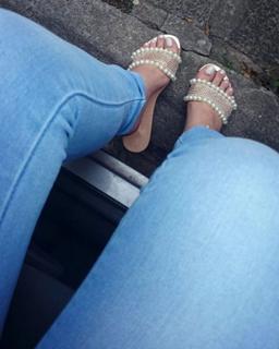 Princesa Kinder feet photo 1