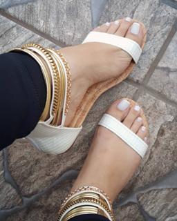 Princesa Kinder feet photo 17