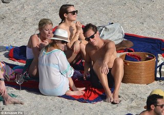 Princess Beatrice feet photo 11