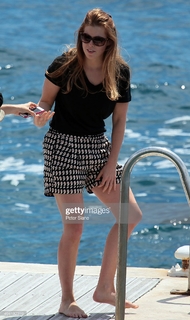 Princess Beatrice feet photo 14