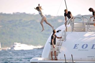 Princess Beatrice feet photo 20