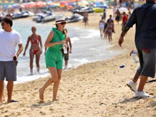 Princess Beatrice feet photo 9