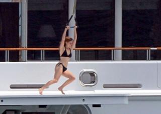 Princess Beatrice feet photo 15