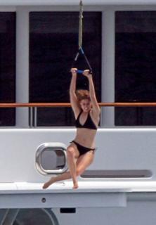 Princess Beatrice feet photo 13