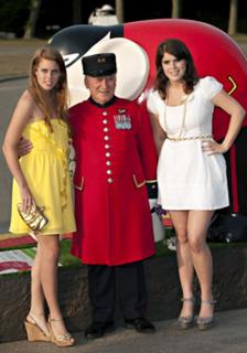 Princess Beatrice feet photo 17