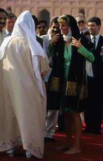 Princess Diana feet photo thumbnail