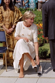 Princess Diana feet photo thumbnail
