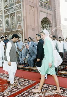 Princess Diana feet photo thumbnail