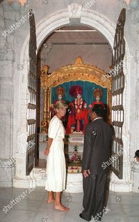 Princess Diana feet photo thumbnail