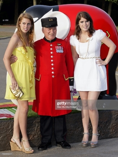 Princess Eugenie feet photo 3