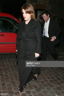 Princess Eugenie feet photo 9