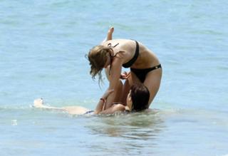 Princess Eugenie feet photo 7