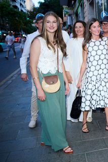 Princess Leonor feet photo 8