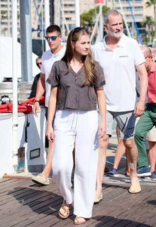 Princess Leonor feet photo 3