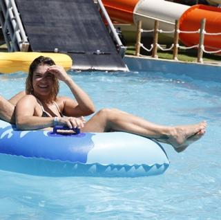 Priscila Fantin feet photo thumbnail