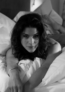 Priscila Fantin feet photo thumbnail