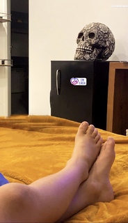 Priscila Fantin feet photo thumbnail