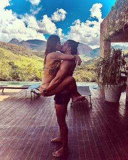 Priscila Fantin feet photo thumbnail