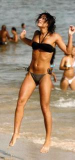 Priscila Fantin feet photo thumbnail