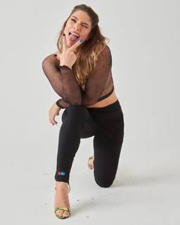 Priscila Fantin feet photo thumbnail