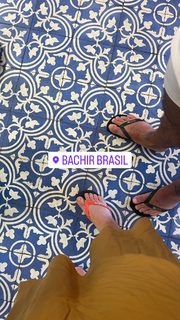 Priscila Fantin feet photo thumbnail
