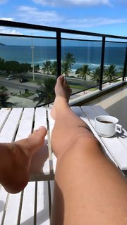 Priscila Fantin feet photo thumbnail