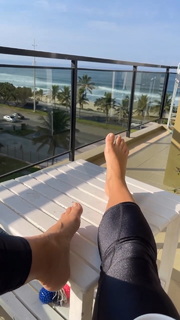Priscila Fantin feet photo thumbnail