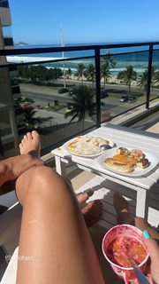 Priscila Fantin feet photo thumbnail