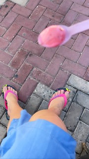 Priscila Fantin feet photo thumbnail