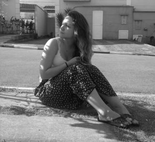 Priscilla Alcântara feet photo thumbnail